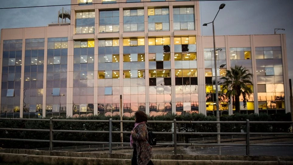 Έκρηξη στον ΣΚΑΪ: Στο «μικροσκόπιο» τα λάθη των βομβιστών – Η διαδρομή με το μαύρο Opel και οι κάμερες